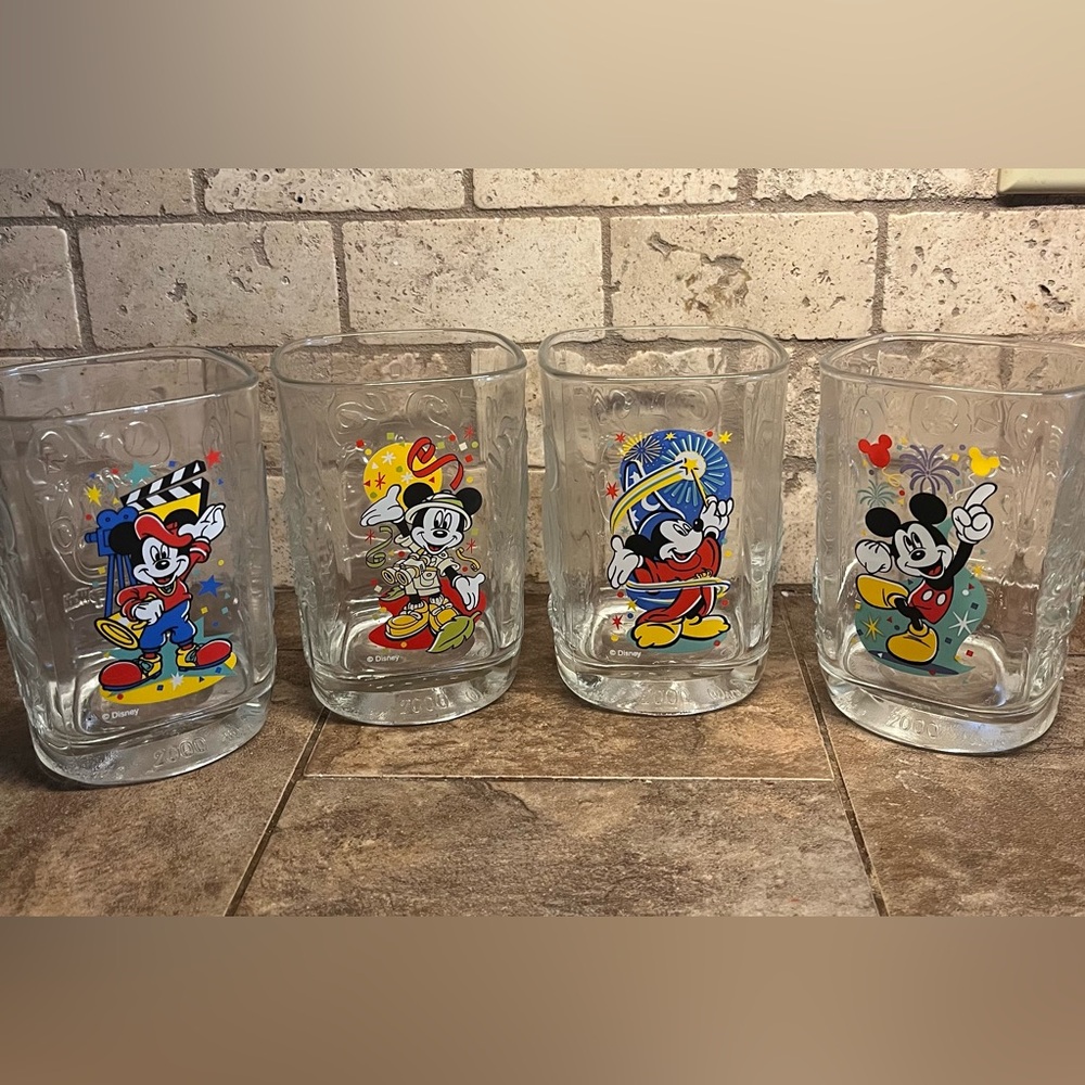Vintage Disney Glass Set from McDonald’s 2000